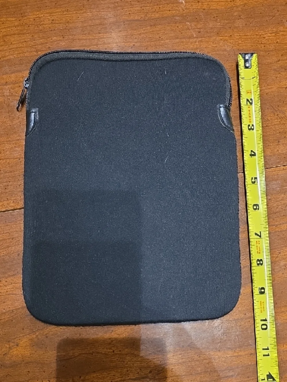 iWorld Neoprene Black Tablet Sleeve with Zipper